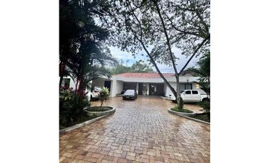 Arriendo Casa espectacular en Villavicencio, Hacienda la primavera, Vereda el Cairo.