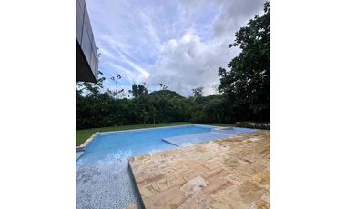 Arriendo Casa espectacular en Villavicencio, Hacienda la primavera, Vereda el Cairo.