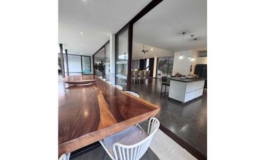 Arriendo Casa espectacular en Villavicencio, Hacienda la primavera, Vereda el Cairo.