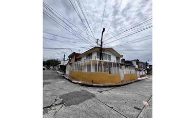 Vendo Casa en Villavicencio, barrio el Emporio.