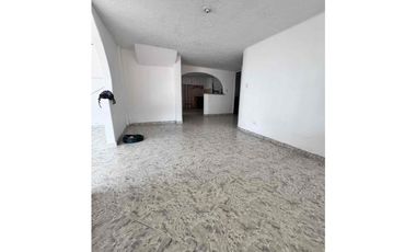 Vendo Casa en Villavicencio, barrio el Emporio.