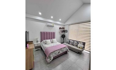 Vendo casa Campestre en Villavicencio, Conjunto Palma Real.