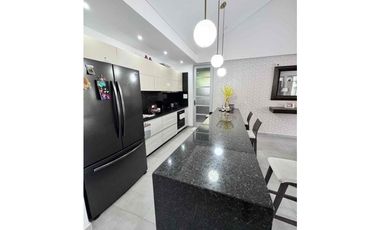 Vendo casa Campestre en Villavicencio, Conjunto Palma Real.