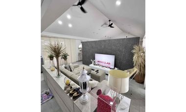 Vendo casa Campestre en Villavicencio, Conjunto Palma Real.