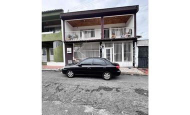 Vendo Casa en Villavicencio de dos plantas, barrio La Esperanza.