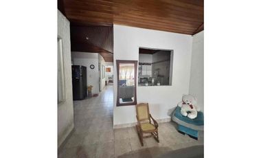 Vendo Casa en Villavicencio de dos plantas, barrio La Esperanza.