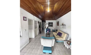 Vendo Casa en Villavicencio de dos plantas, barrio La Esperanza.