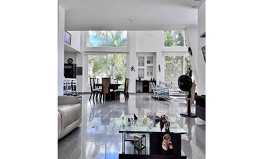 Vendo Casa en Villavicencio, Condominio Campestre la Florida.