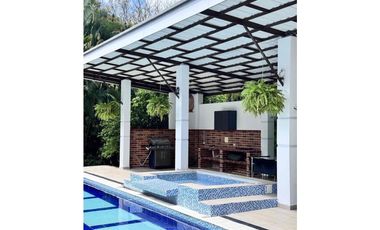 Vendo Casa en Villavicencio, Condominio Campestre la Florida.