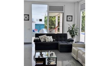 Vendo Casa en Villavicencio, Condominio Campestre la Florida.