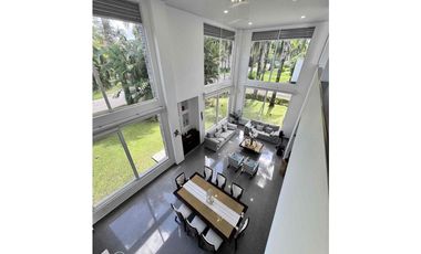 Vendo Casa en Villavicencio, Condominio Campestre la Florida.