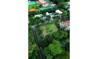Vendo Lote en vía Villavicencio, Condominio Campestre la Florida