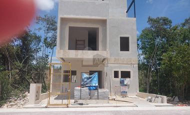 Casa en condominio en venta en Residencial Cumbres, Benito Juárez, Quintana Roo