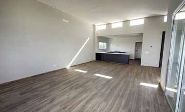 Casa en Venta 4 amb a la Laguna Barrio San Sebastian G.B.A Zona Norte