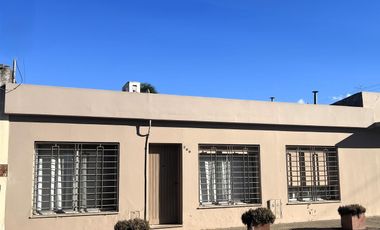 Casa en venta en San Antonio de Areco, muy buena ubicación