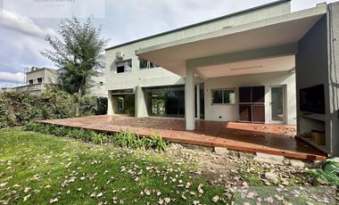 ALQUILER / Casa en Guillermo E Hudson