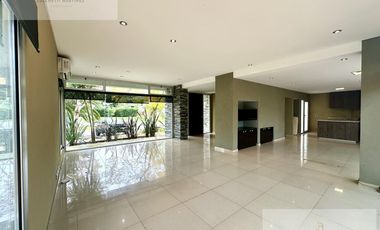 ALQUILER / Casa en Guillermo E Hudson