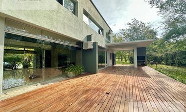 ALQUILER / Casa en Guillermo E Hudson