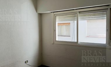 2 ambientes en Olivos / Balcón contrafrente
