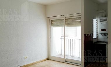 2 ambientes en Olivos / Balcón contrafrente