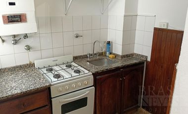 2 ambientes en Olivos / Balcón contrafrente
