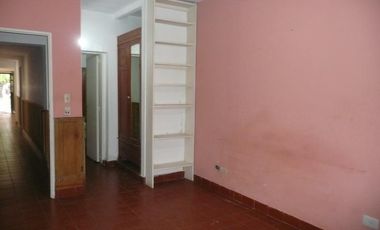 CASA EN ADROGUE EN EXCELENTE UBICACION