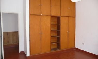 CASA EN ADROGUE EN EXCELENTE UBICACION