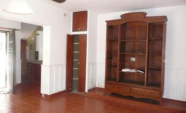 CASA EN ADROGUE EN EXCELENTE UBICACION
