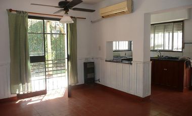 CASA EN ADROGUE EN EXCELENTE UBICACION