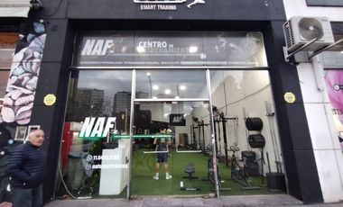 Locales en esquina