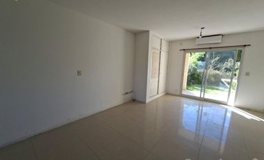 Alquiler Anual Monoambiente jardin y cochera - Alto del Molino- Pilar