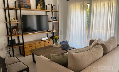 Casa tríplex en alquiler, en barrio cerrado, en Victoria, San Fernando.