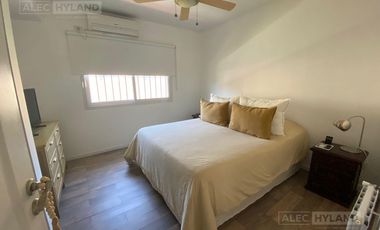 Casa tríplex en alquiler, en barrio cerrado, en Victoria, San Fernando.
