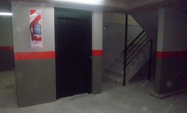 Alquiler o Venta - Cochera Fija en Segundo Piso! - Quilmes