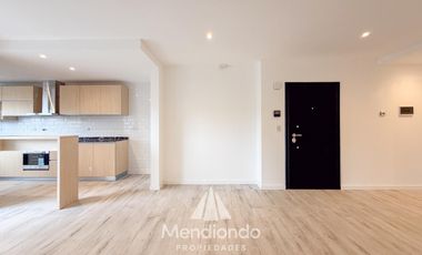 Semipiso 3 amb al frente con Balcón terraza y COCHERA - Plaza Mitre