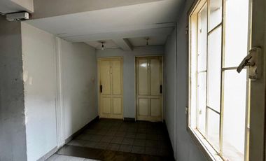 Departamento en pleno centro al frente de supermercado Vea