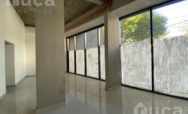 Local Comercial en alquiler Apto Gastronómico con 17 metros de frente - Beccar