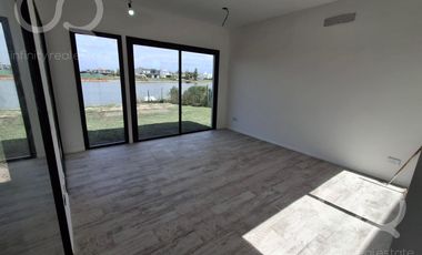 Casa en San Sebastian en AREA 7, A ESTRENAR