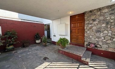 Renta casa en privada con vigilancia las 24 horas cerca Av. Observatorio