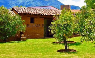 Renta casa en Malinalco, con alberca y gran jardín