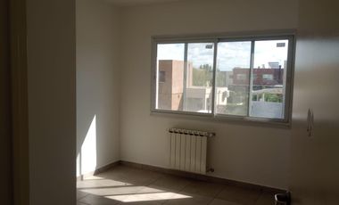 Casas de Santa Ana | Alquiler | Casa de 2 dormitorios y playroom o 3er dormitorio
