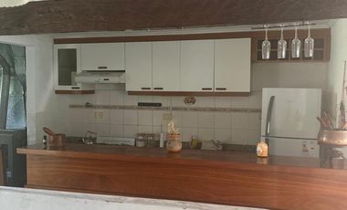 Casa en alquiler AMOBLADO Echeverria Del Lago