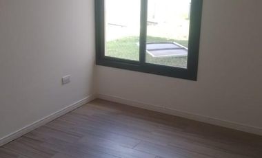 Casa en venta -  Barrio Haras del Sur II