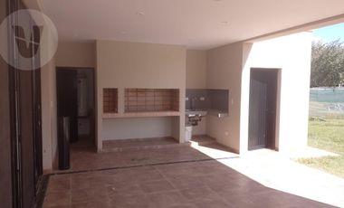 Casa en venta -  Barrio Haras del Sur II