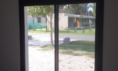 Casa en venta -  Barrio Haras del Sur II