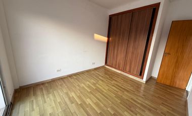 Departamento en  venta de 3 ambientes con balcon al frente - Villa Dominico