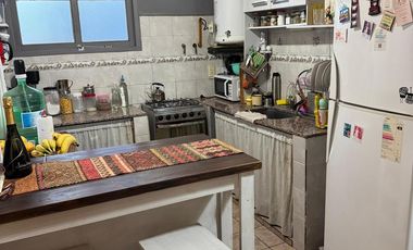 Casa mas departamento interno (JR-6)
