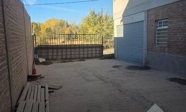 En Alquiler | Galpon de 288 m2 | Calle Pellegrini | Plottier