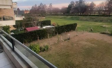 Vendo departamento en Barrio Buenos Aires Village