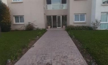 Vendo departamento en Barrio Buenos Aires Village